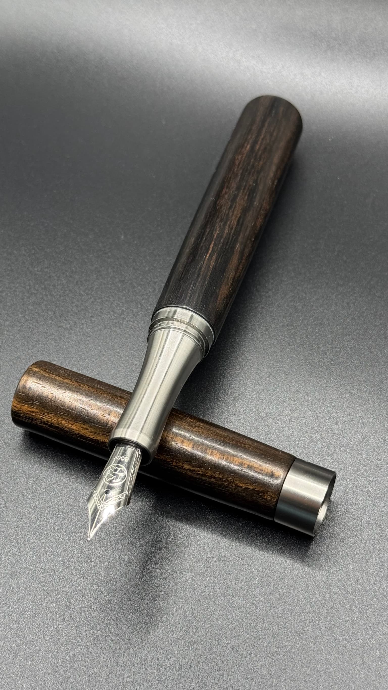 No. 37 - Solander, handcrafted LIGNORAE fountain pen in East Indian rosewood (Dalbergia latifolia), The First One Hundred edition piece
