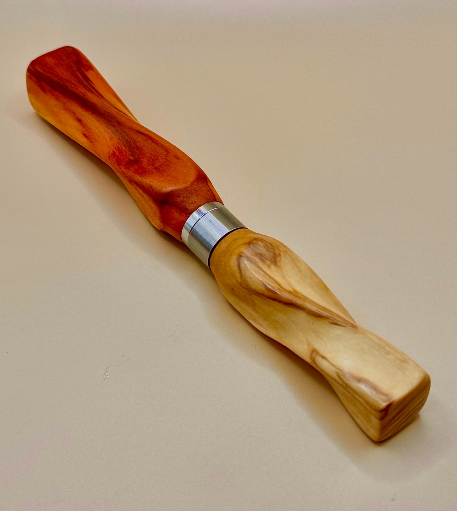 No. 48 - Spiral, handcrafted LIGNORAE fountain pen in Peroba Rosa Salmon (Aspidosperma polyneuron), The First One Hundred edition piece